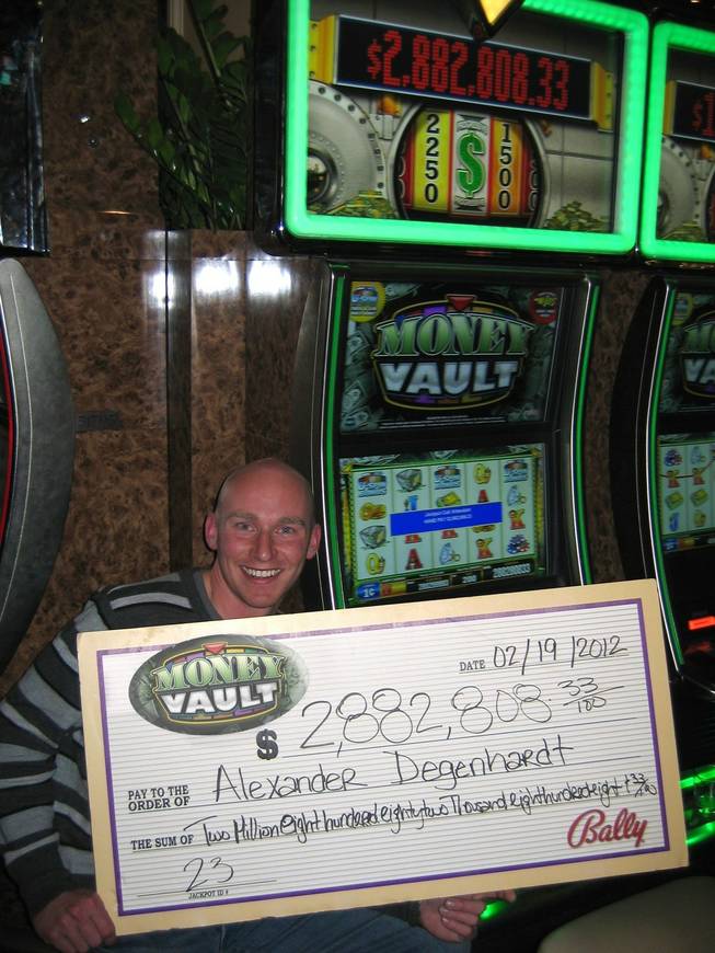 las vegas slot machine winners